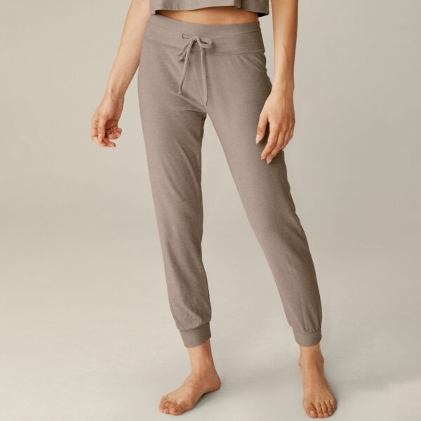 Featherweight Lounge Around Midi Jogger