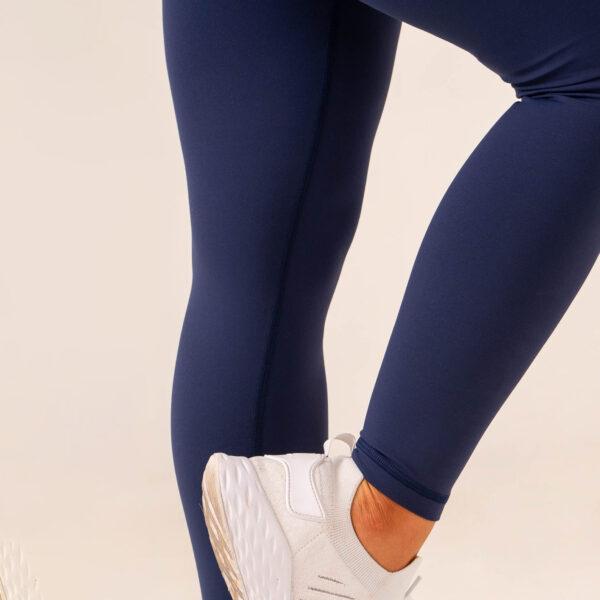 V Scrunch Butt Lifting Seamless Leggings - Image 11