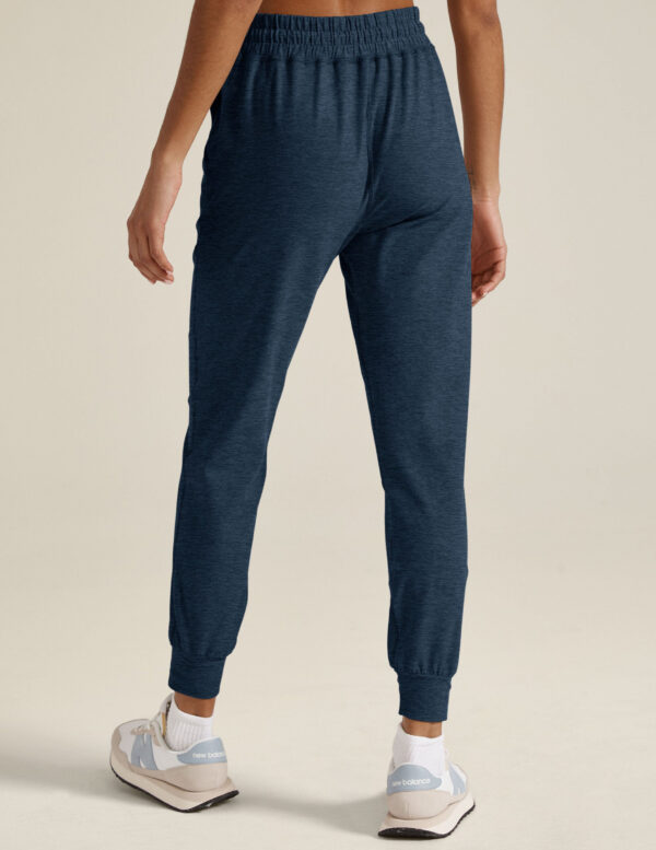 Commuter Midi Jogger - Image 13