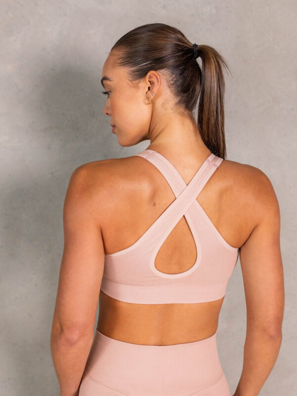 Seamless Scoop Neck Sports Bra - Image 14