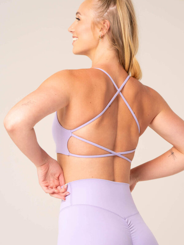 Low V-neck Embody Sports Crop - Image 19