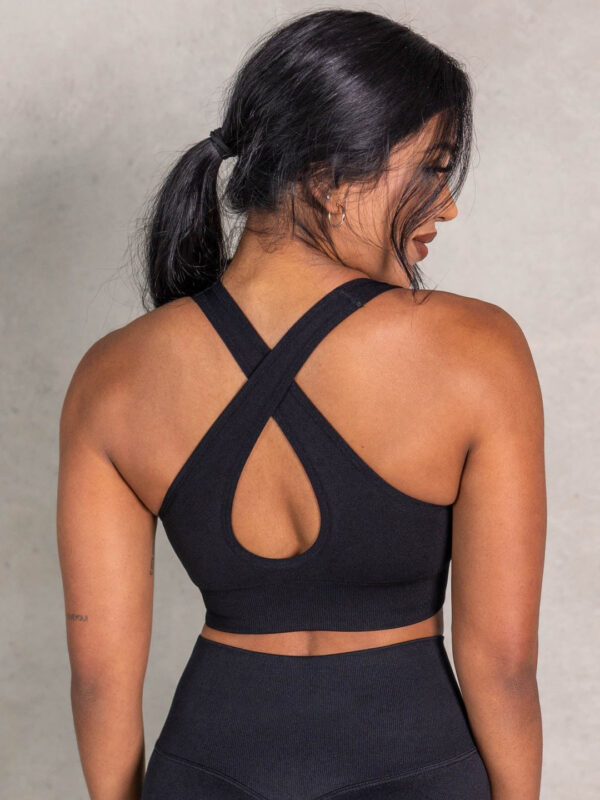 Seamless Scoop Neck Sports Bra - Image 19