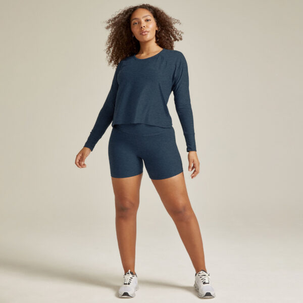 Featherweight Pullover - Image 26