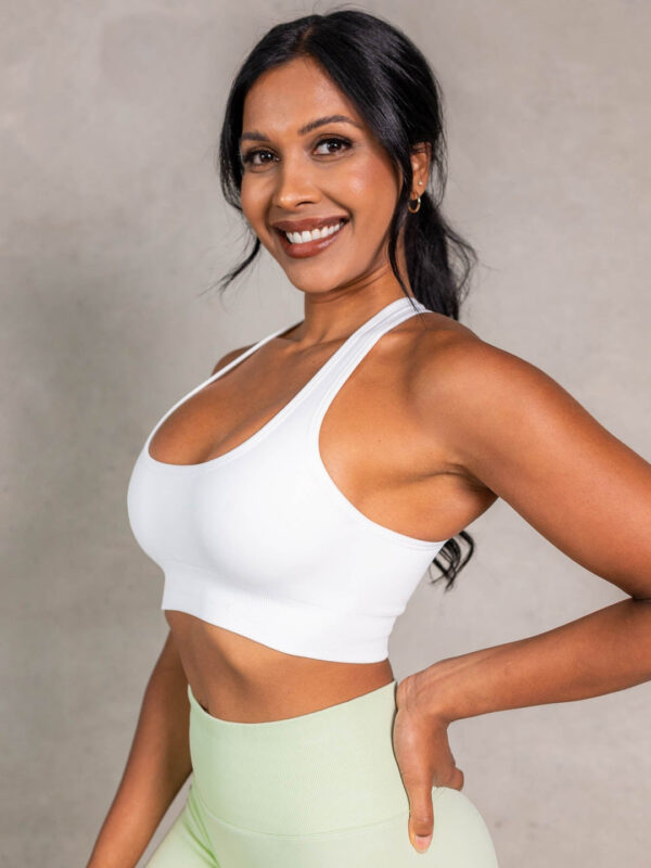 Seamless Scoop Neck Sports Bra - Image 4