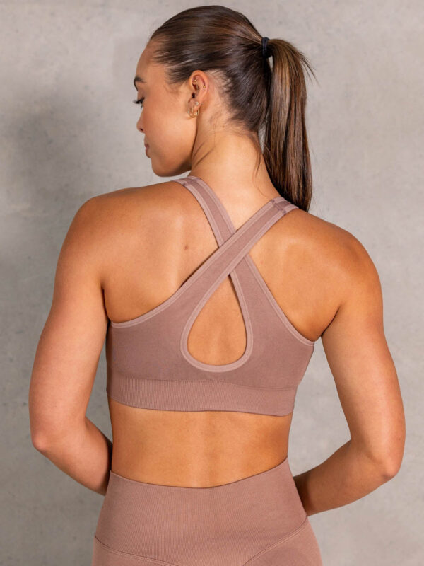 Seamless Scoop Neck Sports Bra - Image 9