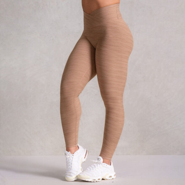 High Elastic Icon Cross Over Scrunch Leggings - Image 9