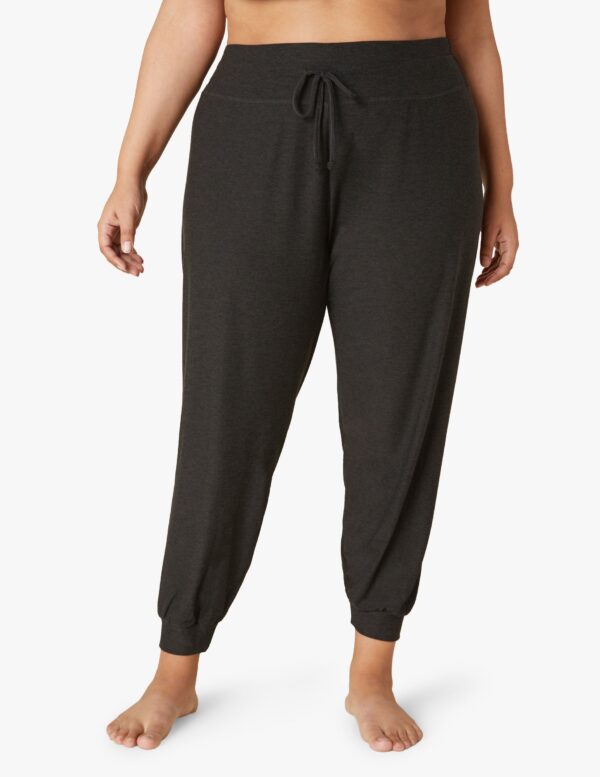 Featherweight Lounge Around Midi Jogger - Image 10