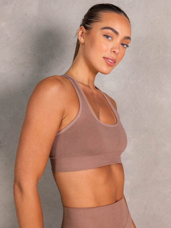 Seamless Scoop Neck Sports Bra - Image 10